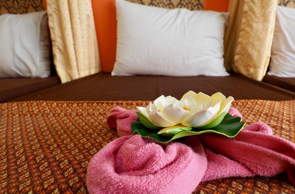 Sawasdee Mansion Hotel Patong Exterior foto